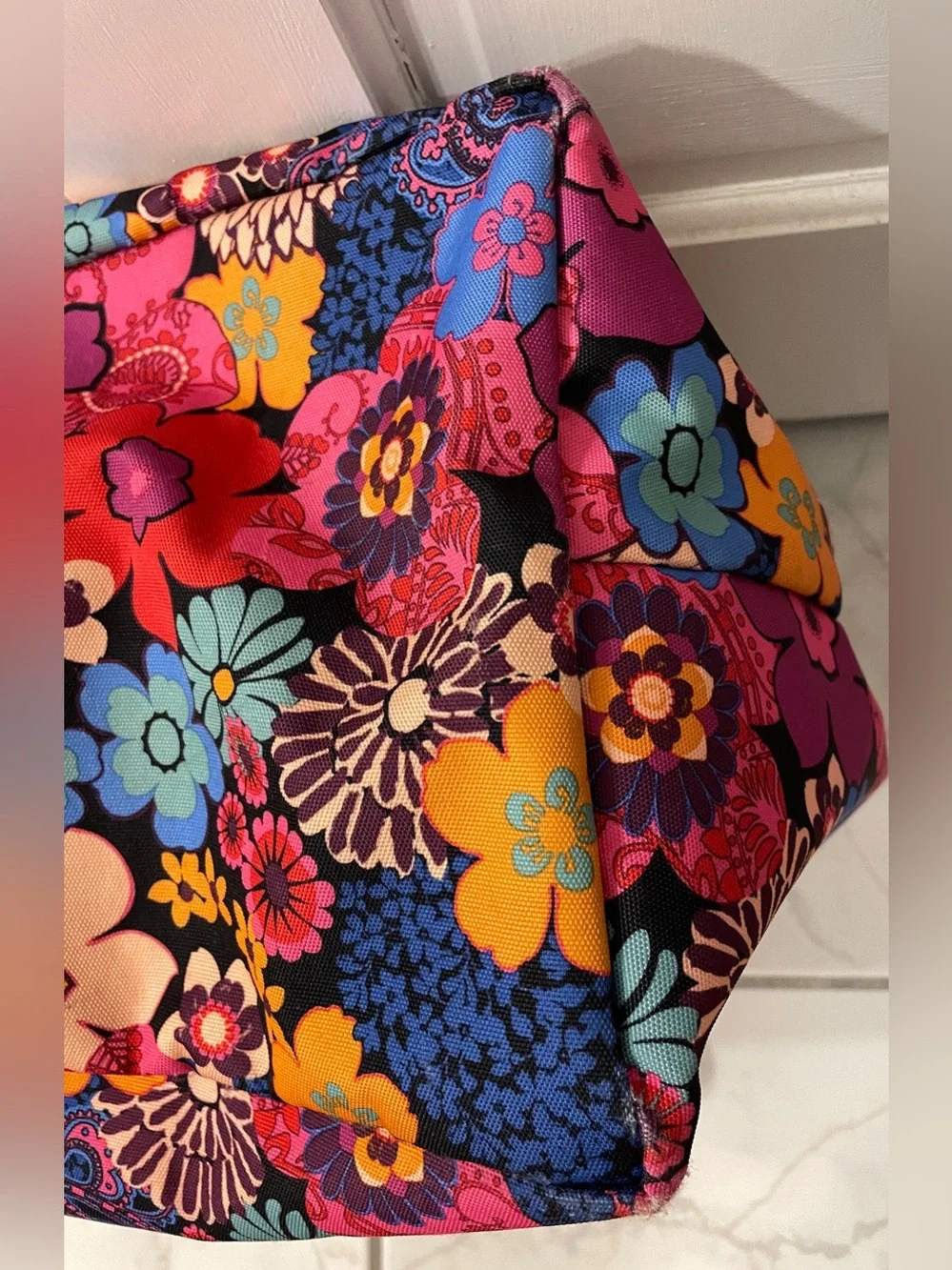 Vera Bradley Retired Floral Fiesta Large Tote
